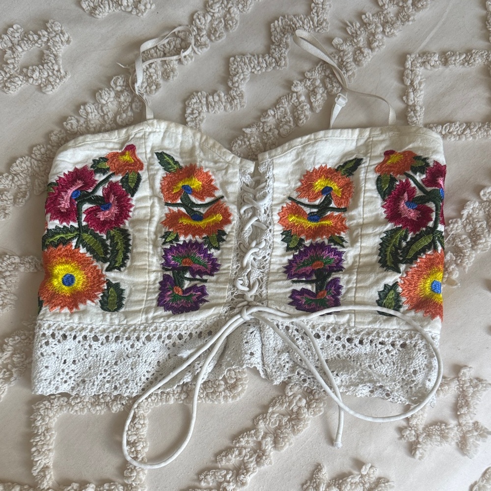 Floral Embroidered Lace-Up Crop Top